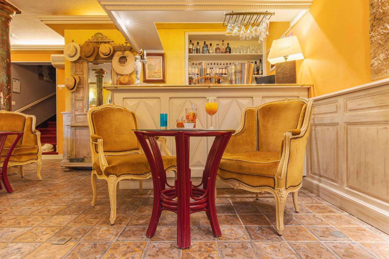 Hostellerie Du Passeur - Hotel & Restaurant - Climatisation Et Piscine Chauffee Les Eyzies Экстерьер фото