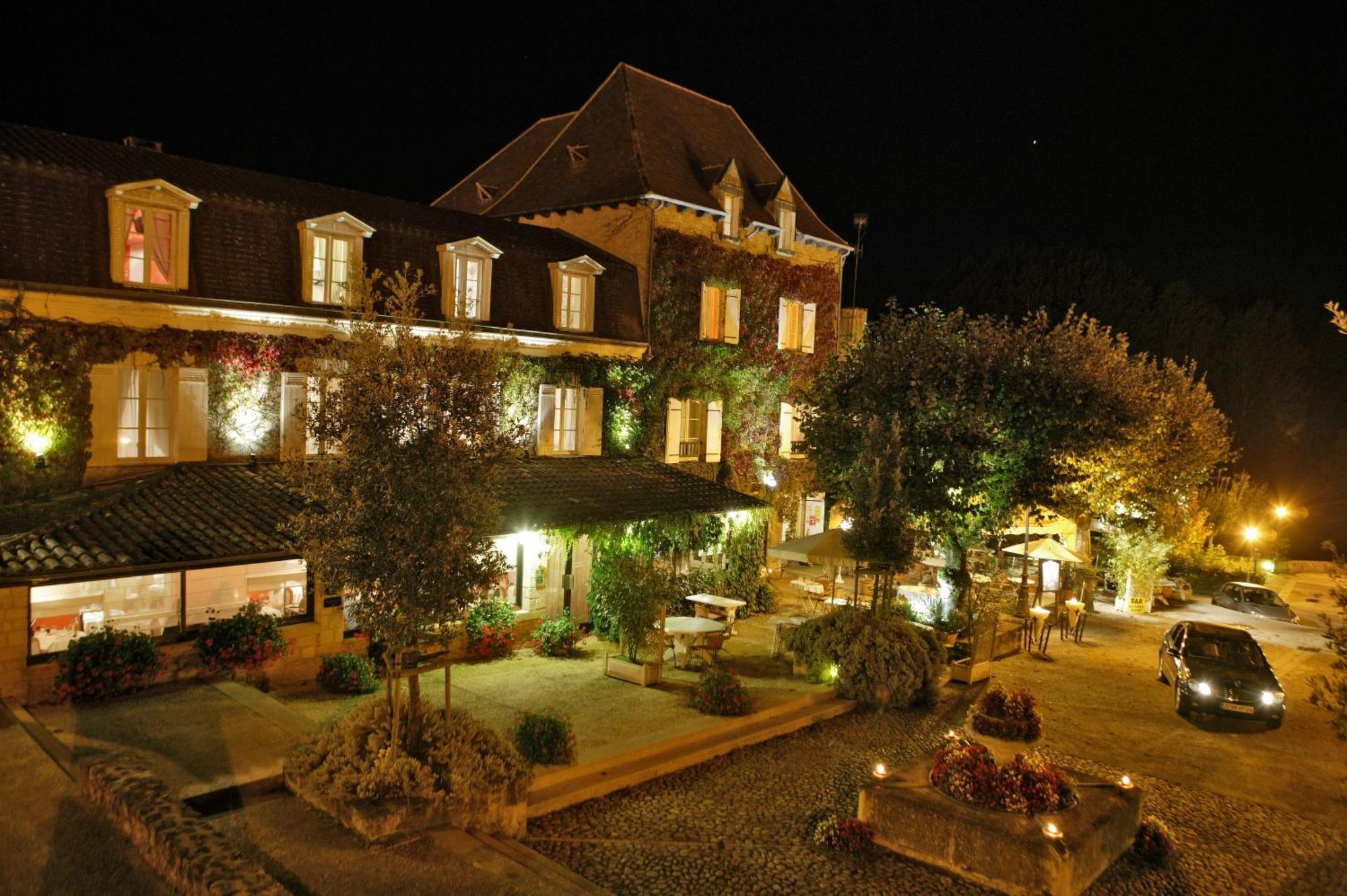 Hostellerie Du Passeur - Hotel & Restaurant - Climatisation Et Piscine Chauffee Les Eyzies Экстерьер фото