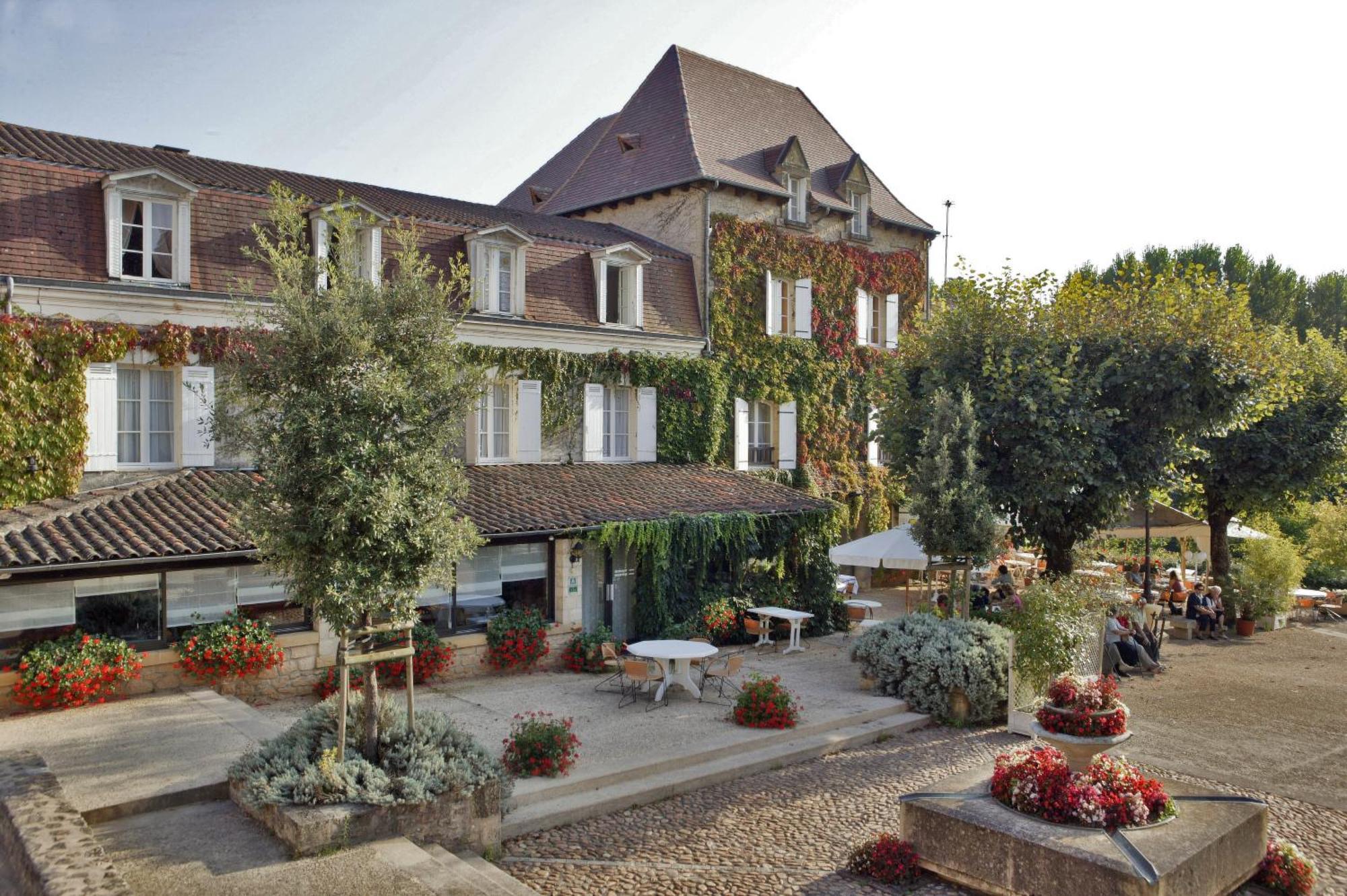 Hostellerie Du Passeur - Hotel & Restaurant - Climatisation Et Piscine Chauffee Les Eyzies Экстерьер фото